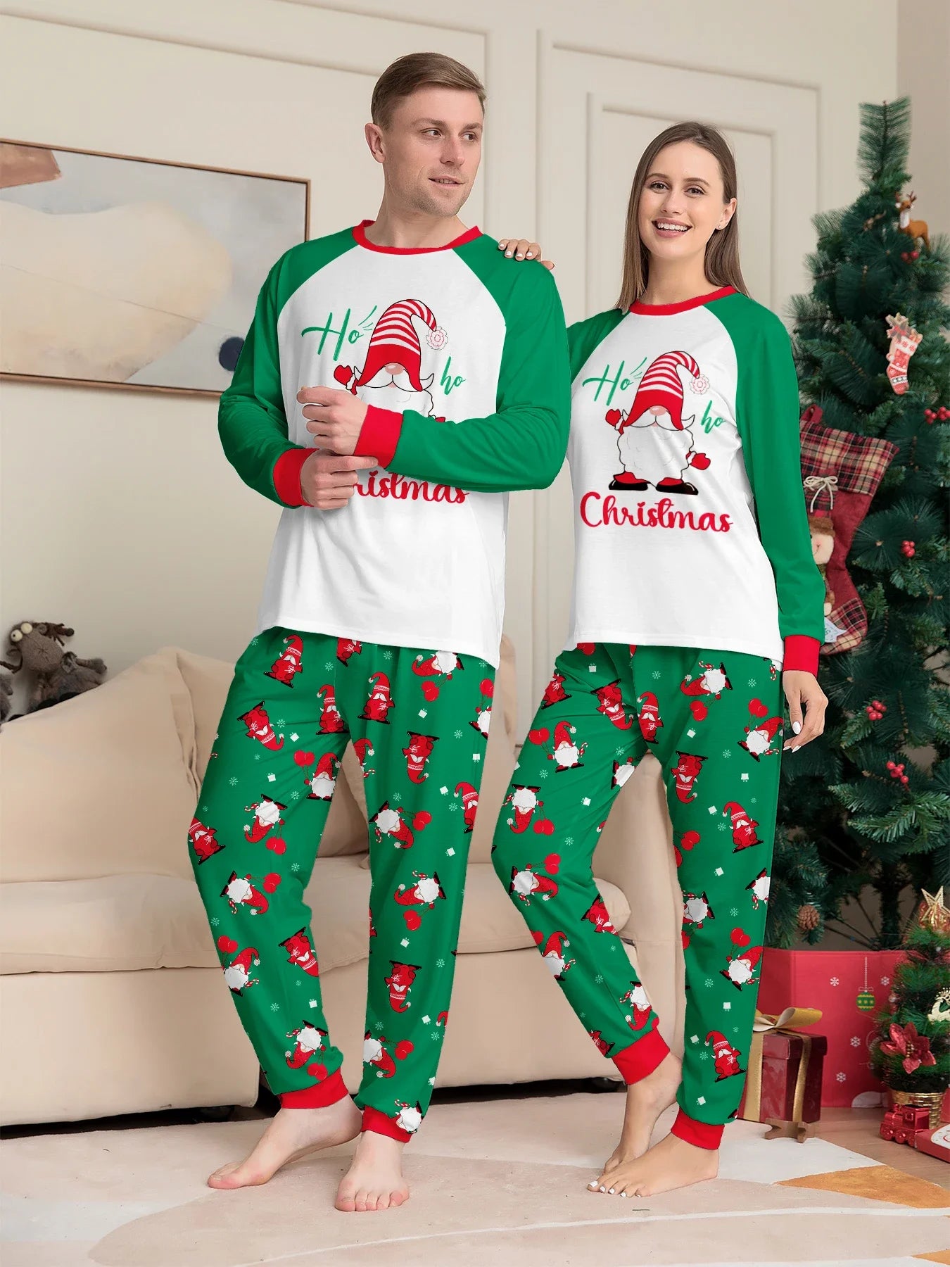 Merry Xmas Santa Claus Pattern Mother Father Kids Matching Pajamas Set Casual Soft 2 Pcs Home Suit Christmas Pyjamas Family Look