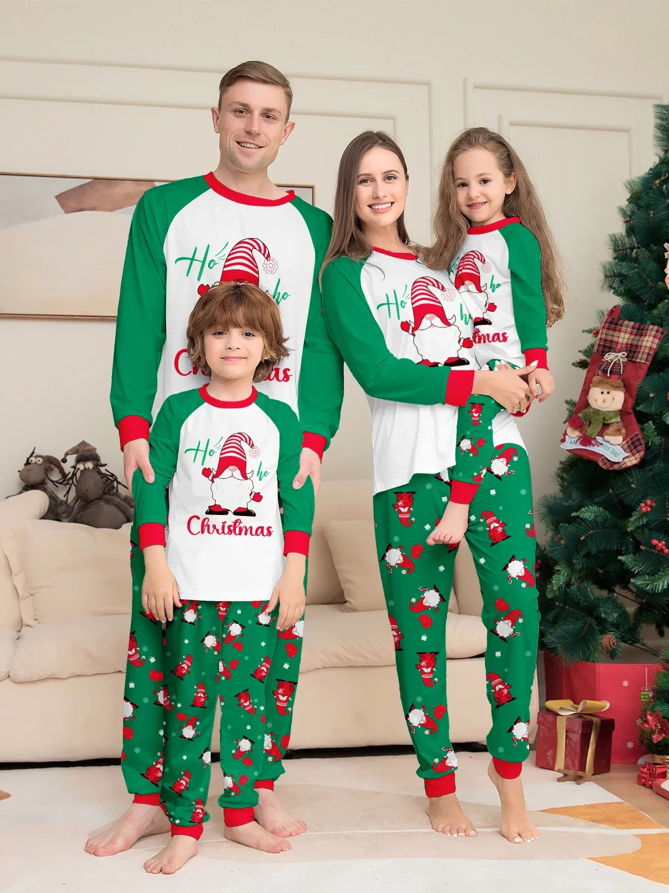 Merry Xmas Santa Claus Pattern Mother Father Kids Matching Pajamas Set Casual Soft 2 Pcs Home Suit Christmas Pyjamas Family Look